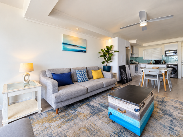 2 Bedroom Property for Sale in Bloubergstrand Western Cape
